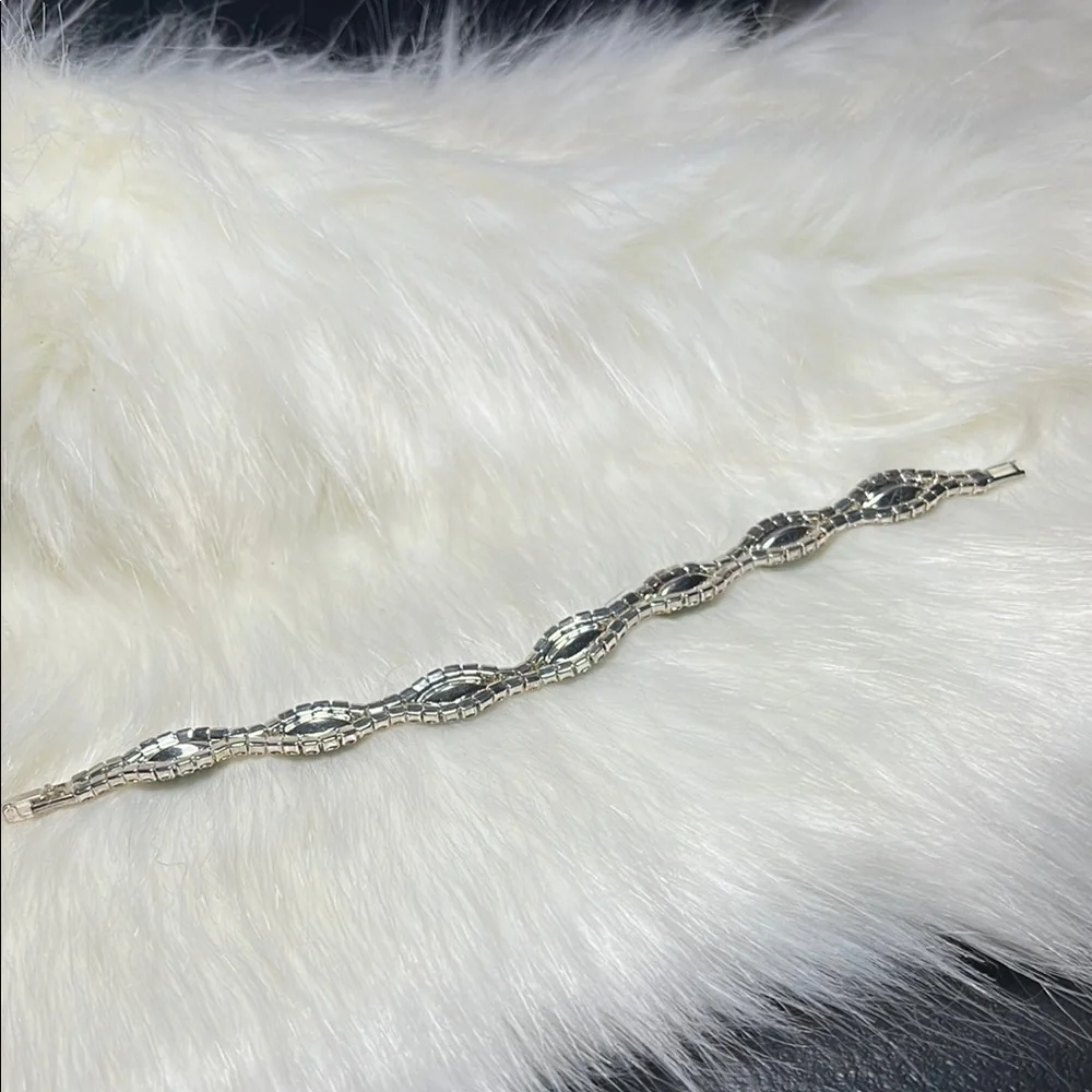Vintage Rhinestone Silver and Blue Bracelet